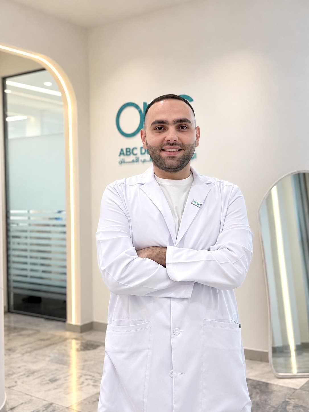 د. قحطان إسماعيل الخاصكي — طبيب أسنان ممارس | مدير عيادات ومختبر ABC